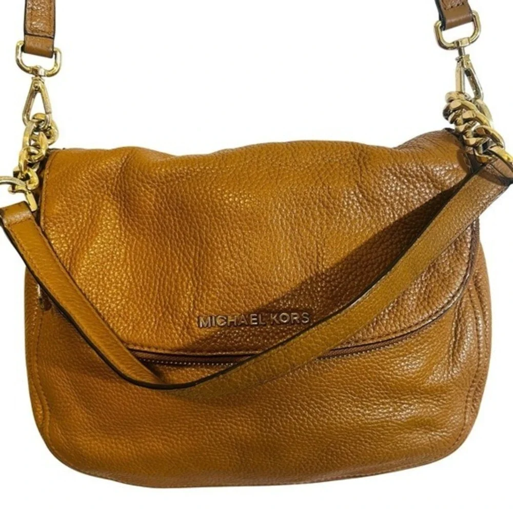 Michael Kors Bedford Flap Shoulder Crossbody Bag Purse Pebbled Leather Brown‎